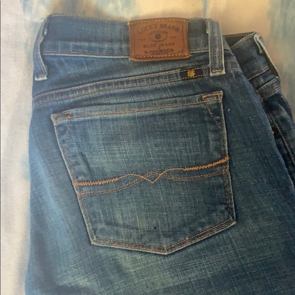 Lucky brand jeans size 27 🍀